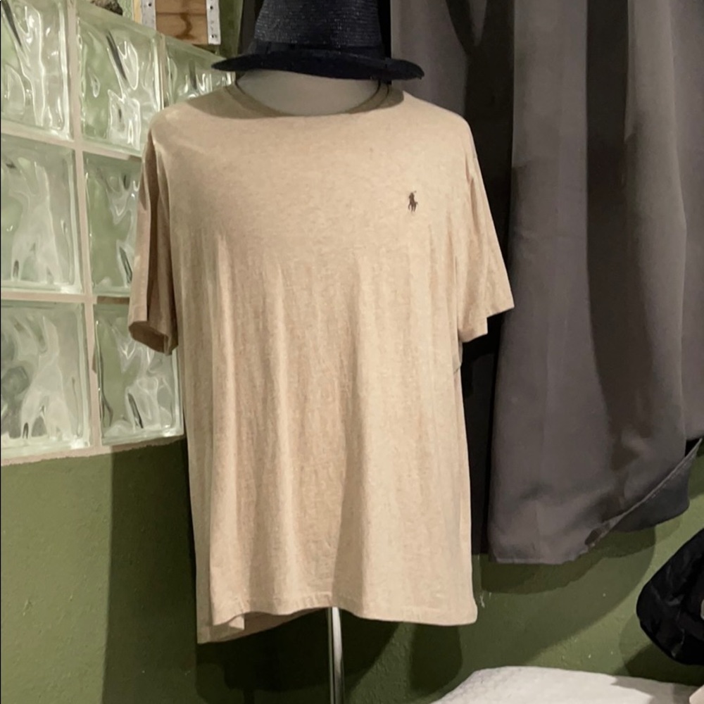 Polo t-shirt like new